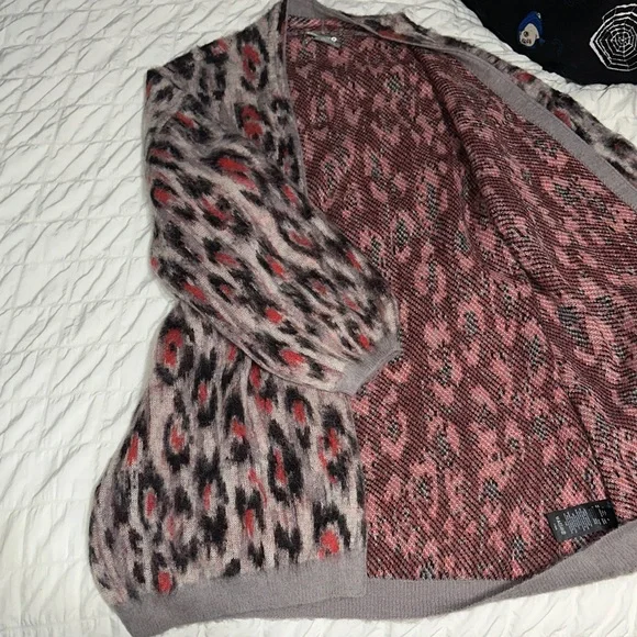 Anthropologie Animal Print Cardigan in Gray and Red - Picture 6 of 7